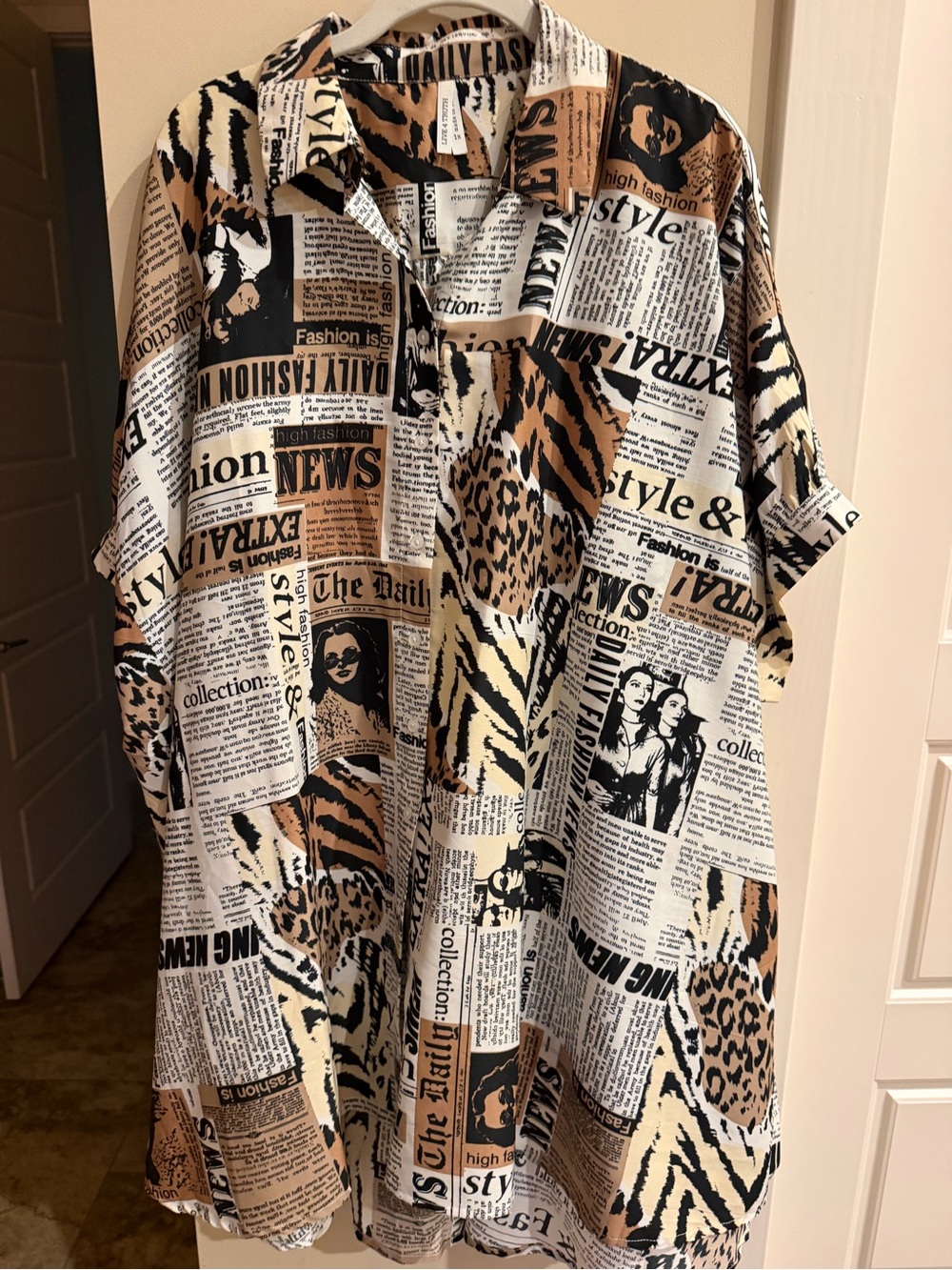 Live 4 Truth Newspaper & Animal Print Short-Sleeve Shirt in Black, White & Brown